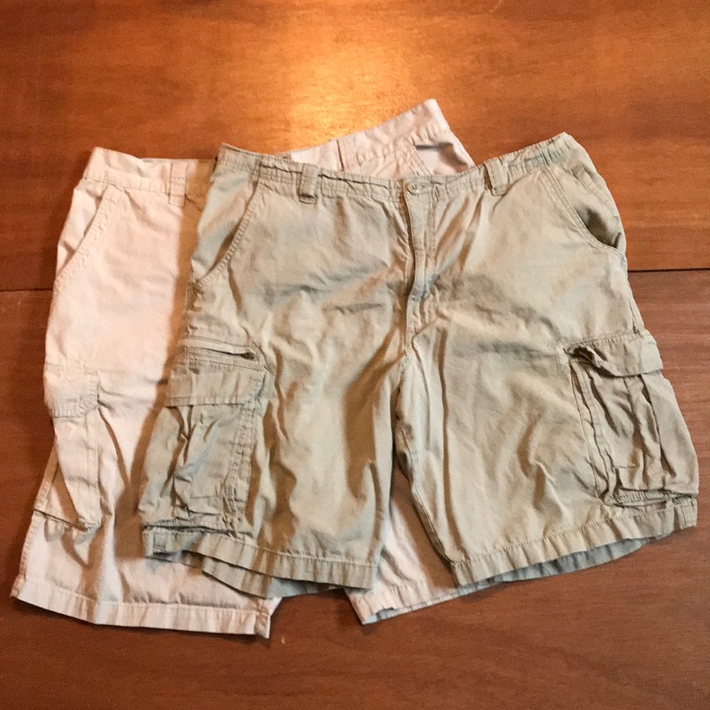 Men’s cargo shorts size 40